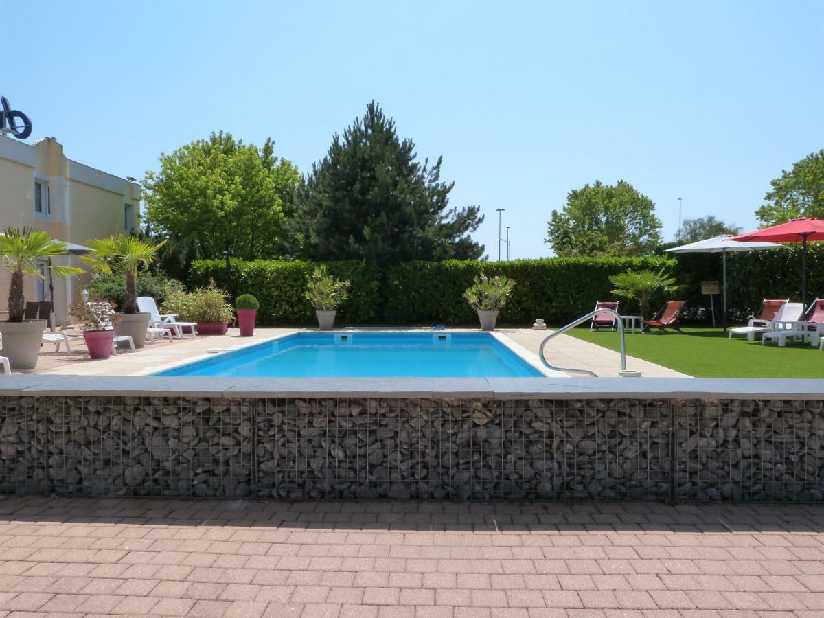 Cit'Hotel Aurore Bourges Nord - Saint Doulchard Exterior foto